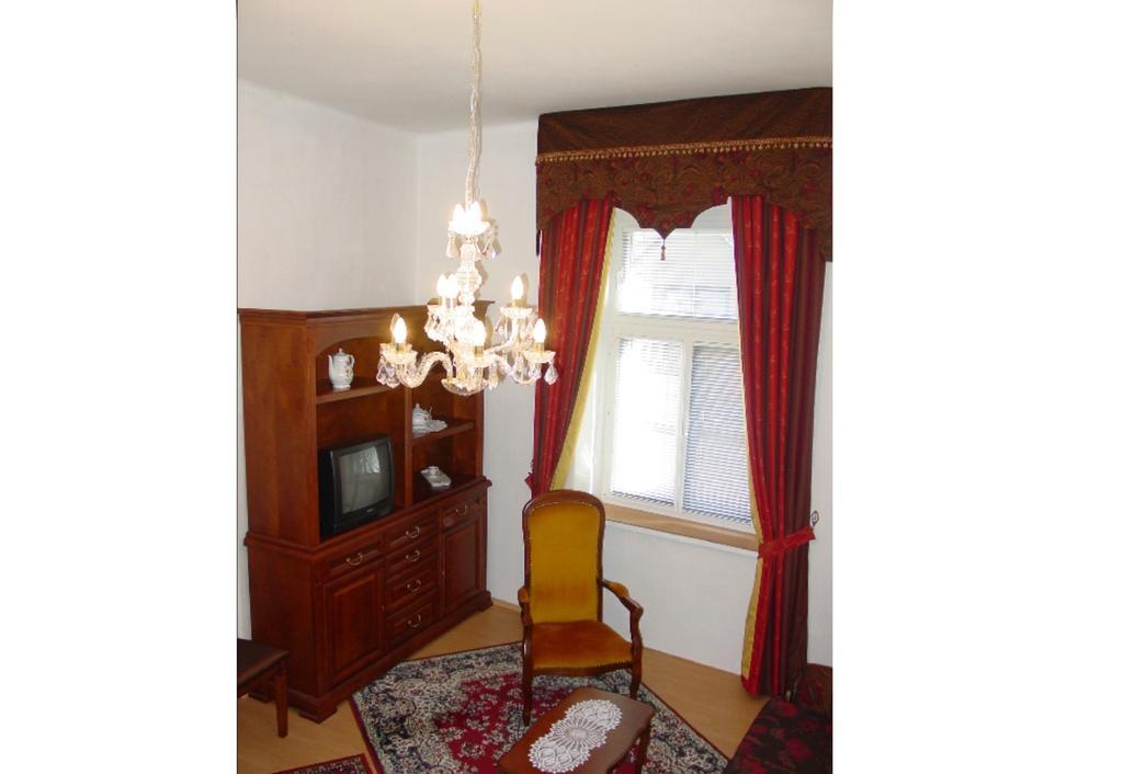 Ferienwohnung Excellent Location Pressburg Zimmer foto