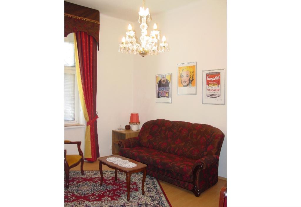 Ferienwohnung Excellent Location Pressburg Zimmer foto