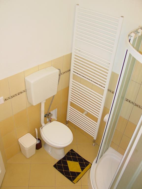 Ferienwohnung Excellent Location Pressburg Zimmer foto
